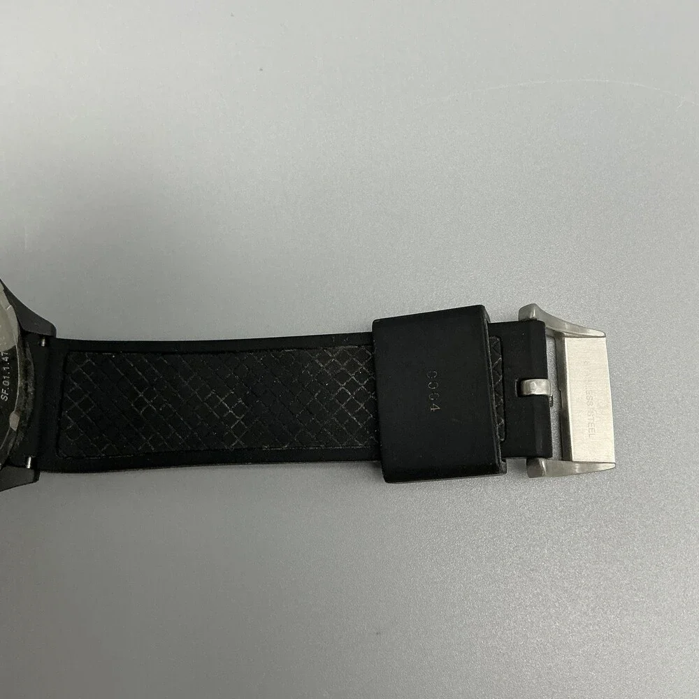 Scuderia Ferrari Mens Watch 42mm Black Dial Rubber Strap Date Logo New Battery